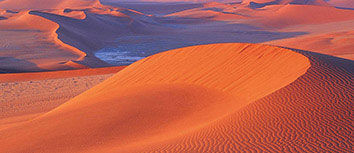 利物浦锋线偶发失常，频频错失进球良机